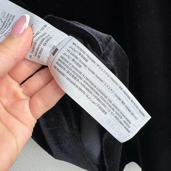 $5/$25 Abercrombie & Fitch Black Velvet Lace Back Shift Slip Mini Dress SZ XS - Picture 7 of 7